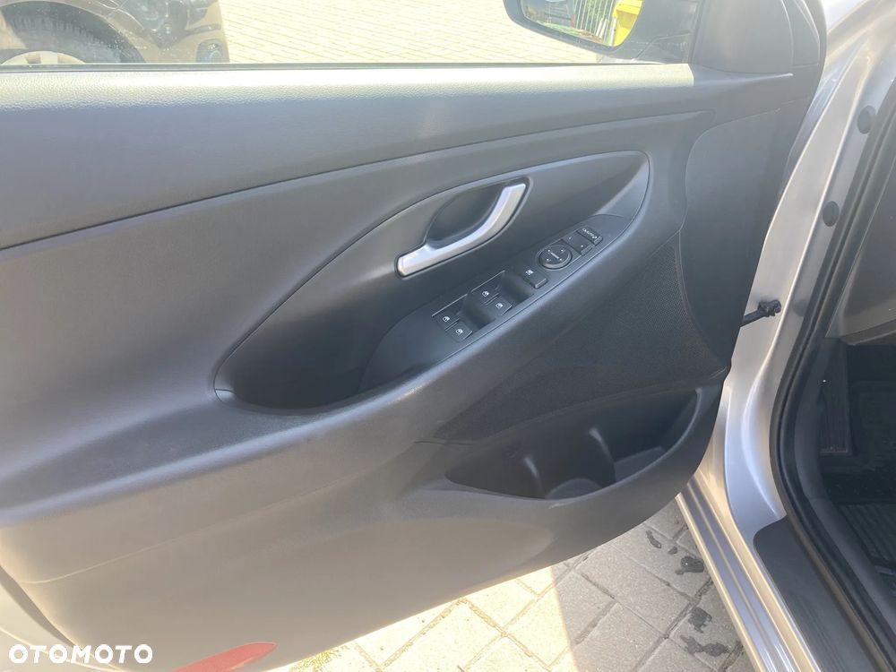 Hyundai i30 1.5 T-GDI 48V Smart - 18