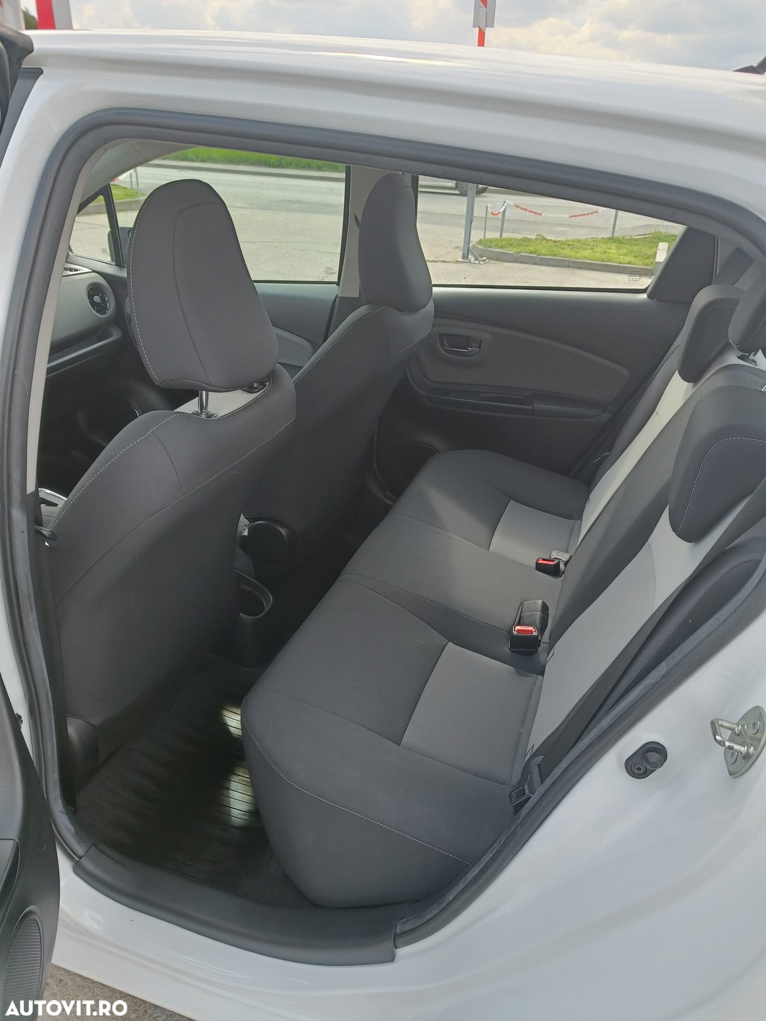 Toyota Yaris - 18