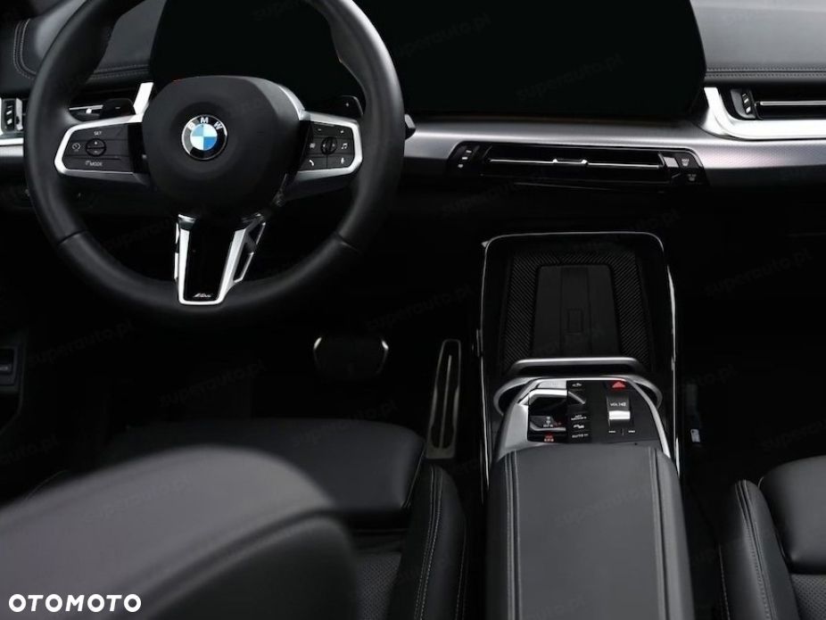 BMW X1 sDrive18i M Sport - 12