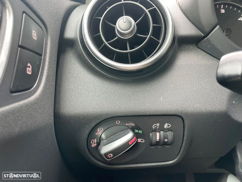 Audi A1 Sportback 1.6 TDI Sport - 4