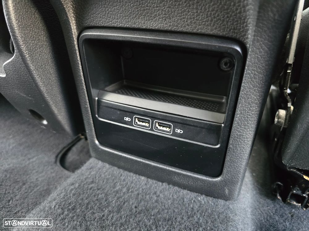 VW Sharan 2.0 TDI Highline DSG - 37