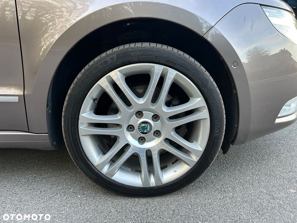 Skoda Superb 2.0 TDI DSG Elegance - 12