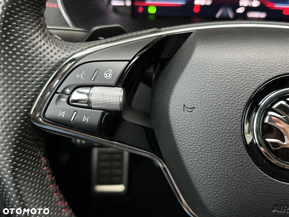 Skoda Octavia 2.0 TDI RS DSG - 17