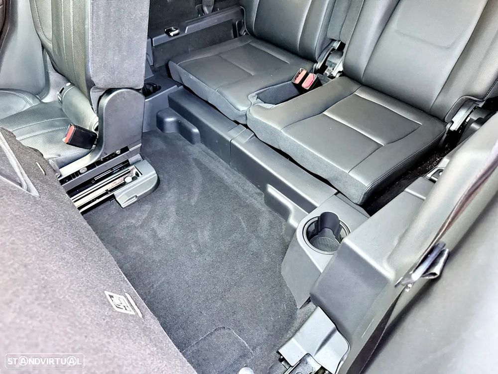 Land Rover Discovery Sport 2.2 SD4 HSE 7L Auto - 38