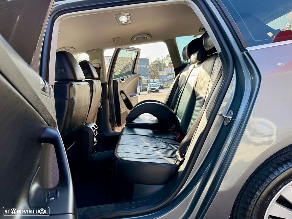 VW Passat Variant 2.0 TDi Highline - 19