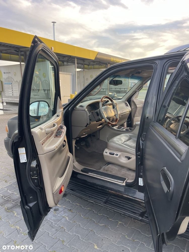 Lincoln Navigator 5.4 - 10