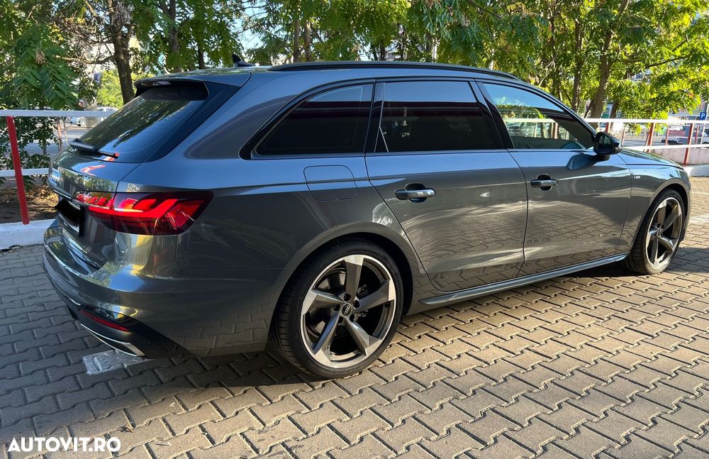 Audi A4 Avant 2.0 40 TDI quattro S tronic MHEV S Line - 9