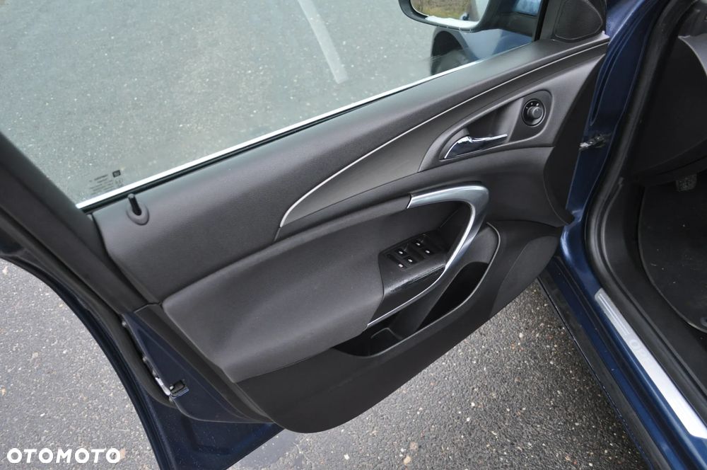 Opel Insignia - 14