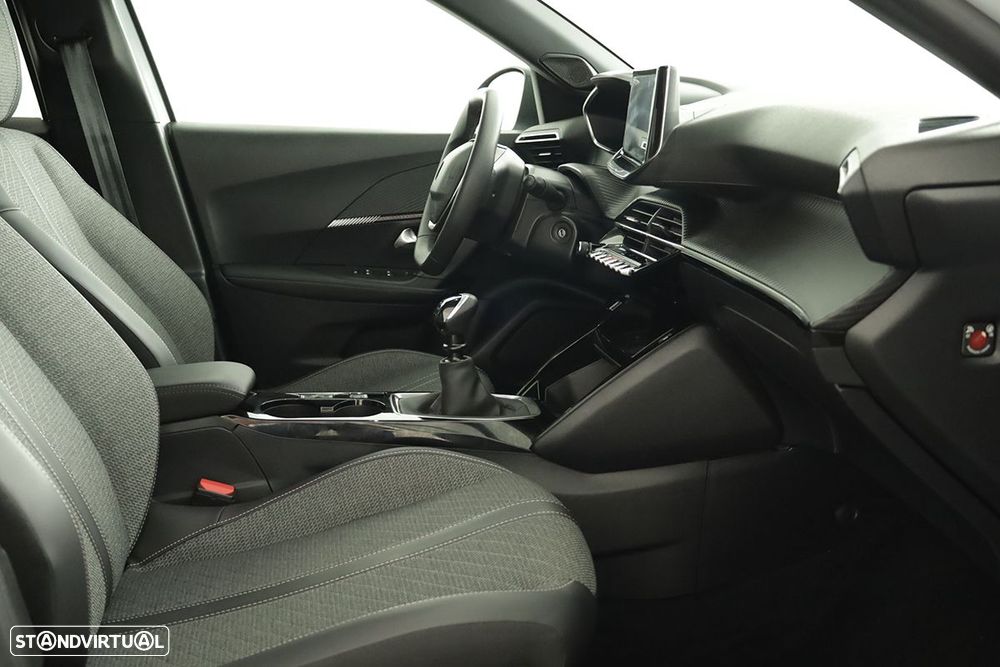 Peugeot 2008 1.2 PureTech Allure - 23