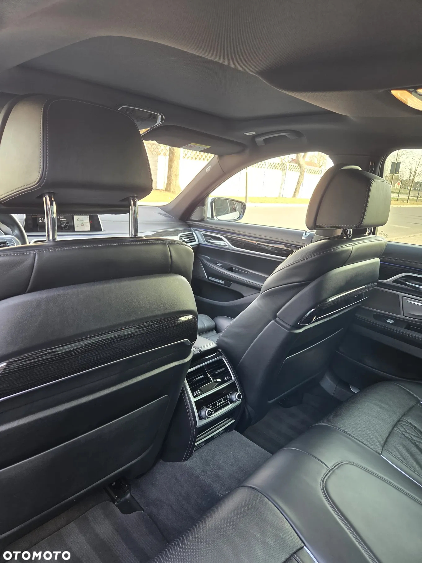 BMW Seria 7 750d xDrive - 10