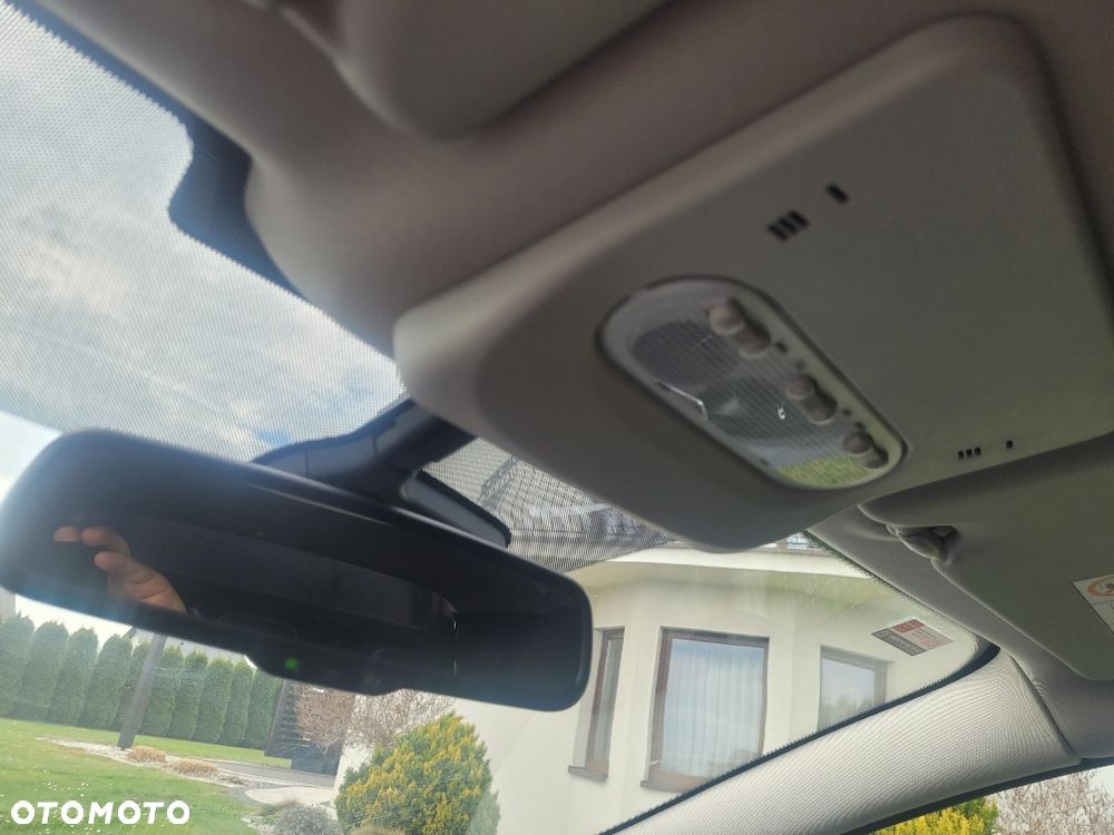 Nissan Qashqai 1.6 DCi N-Connecta - 21