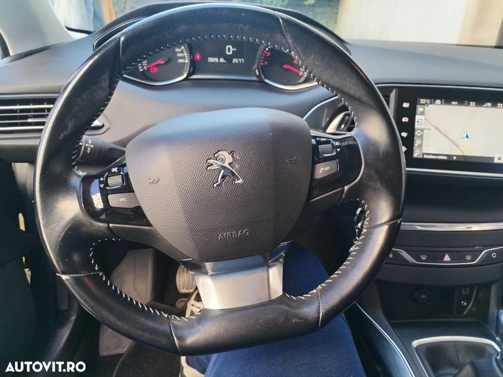 Peugeot 308 PureTech 110 Stop & Start Style - 2