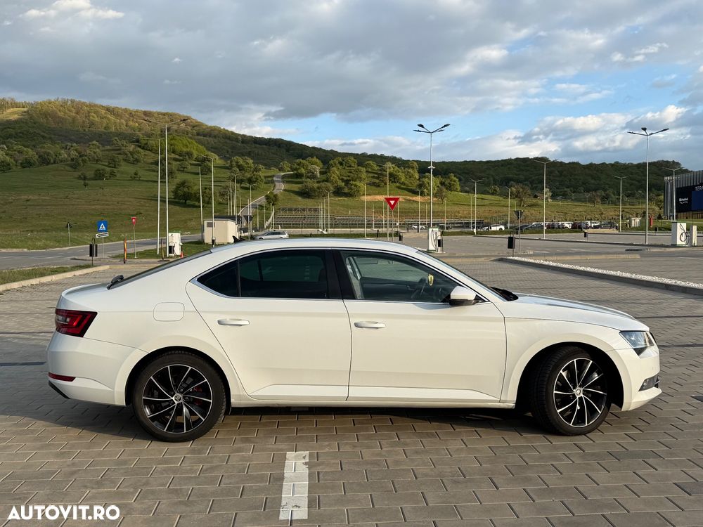 Skoda Superb 2.0 TDI DSG 4X4 Style - 7