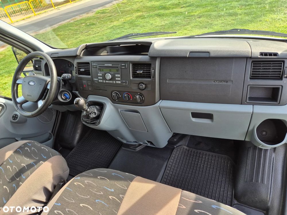 Ford Transit - 23