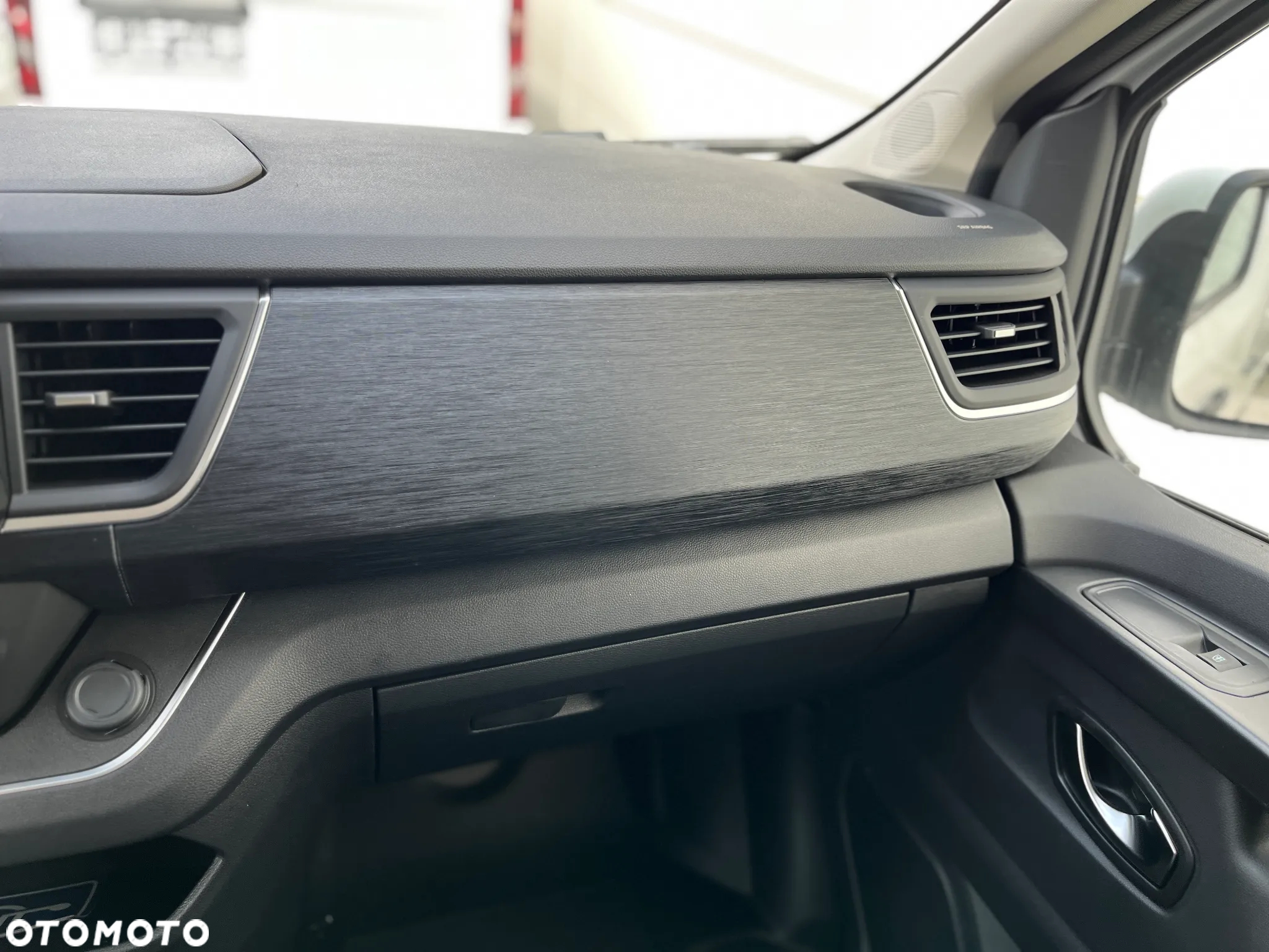 Renault Trafic - 12