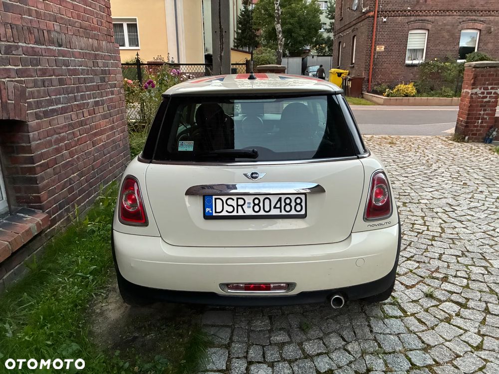 MINI ONE D - 6