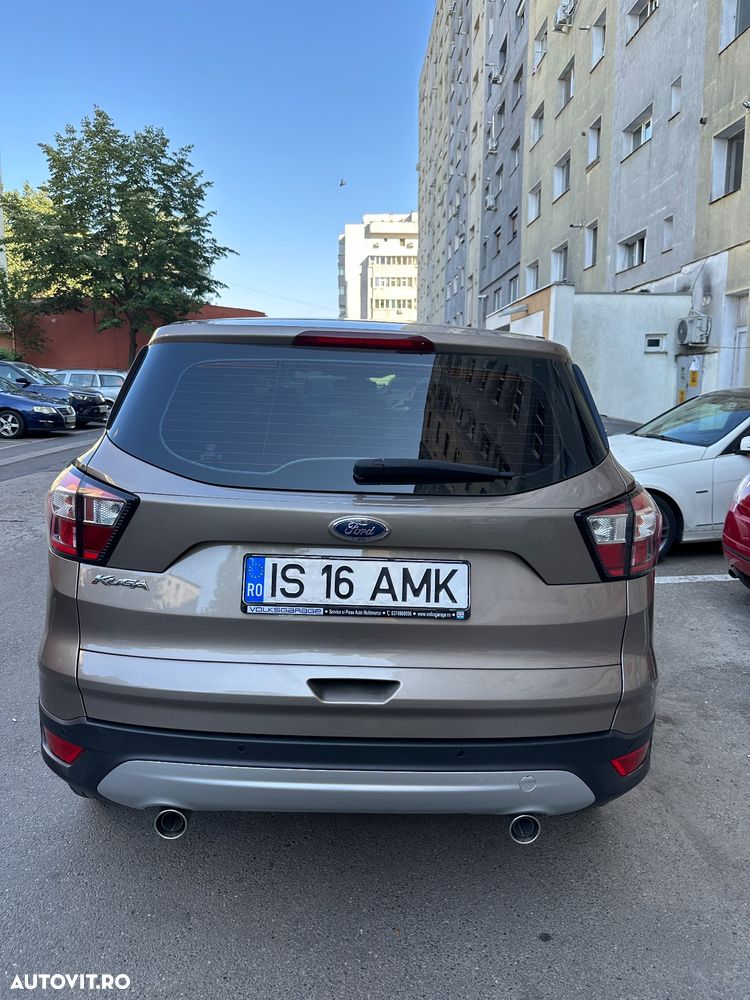 Ford Kuga 2.0 TDCi 4WD Powershift Titanium - 6