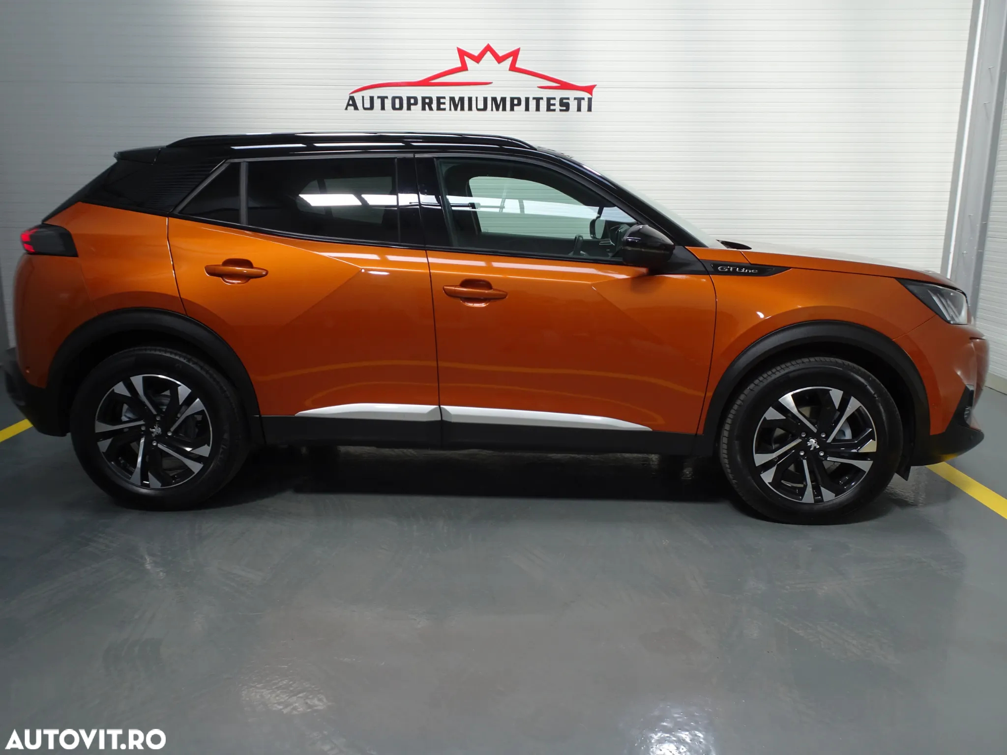 Peugeot 2008 1.2 L PureTech STT GT Line - 24