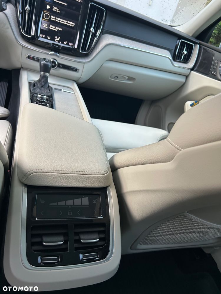 Volvo XC 60 T6 AWD Geartronic Inscription - 18