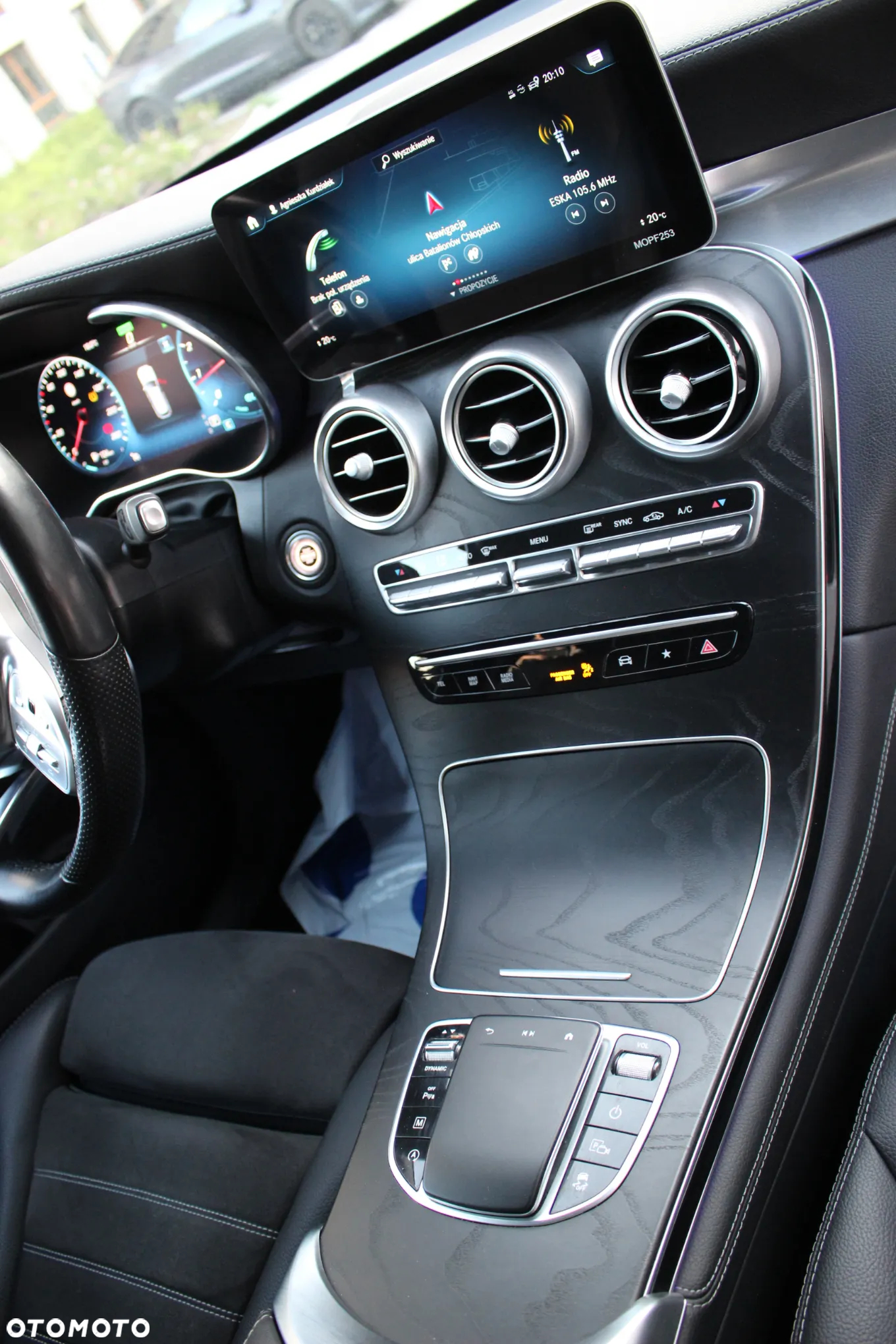 Mercedes-Benz GLC - 11