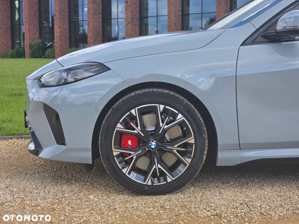 BMW Seria 1 120 mHEV - 6