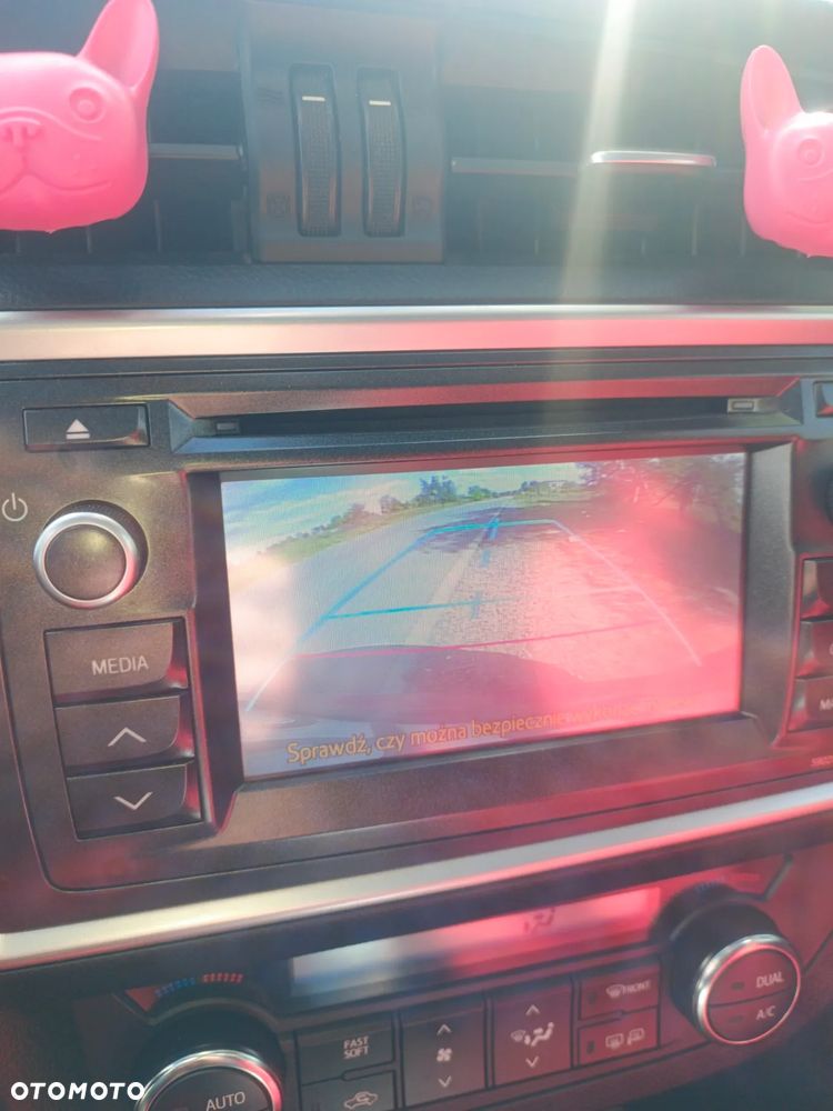 Toyota Auris 2.0 D-4D Executive - 6