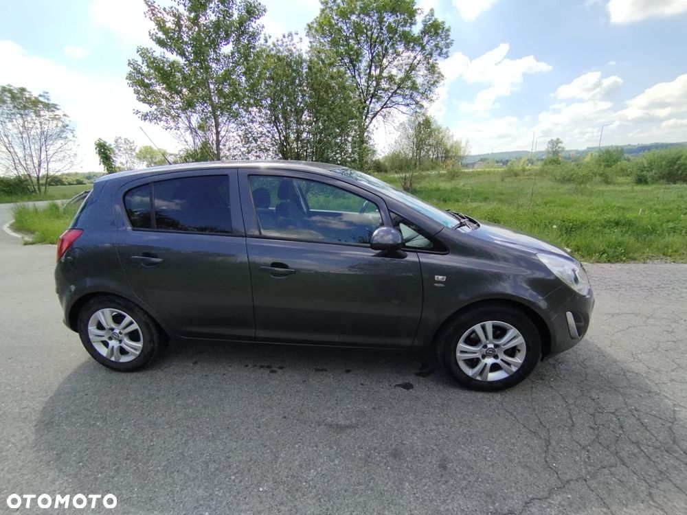 Opel Corsa 1.4 16V Satellite - 3