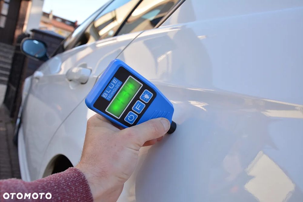 BMW Seria 3 318d DPF Edition Exclusive - 26