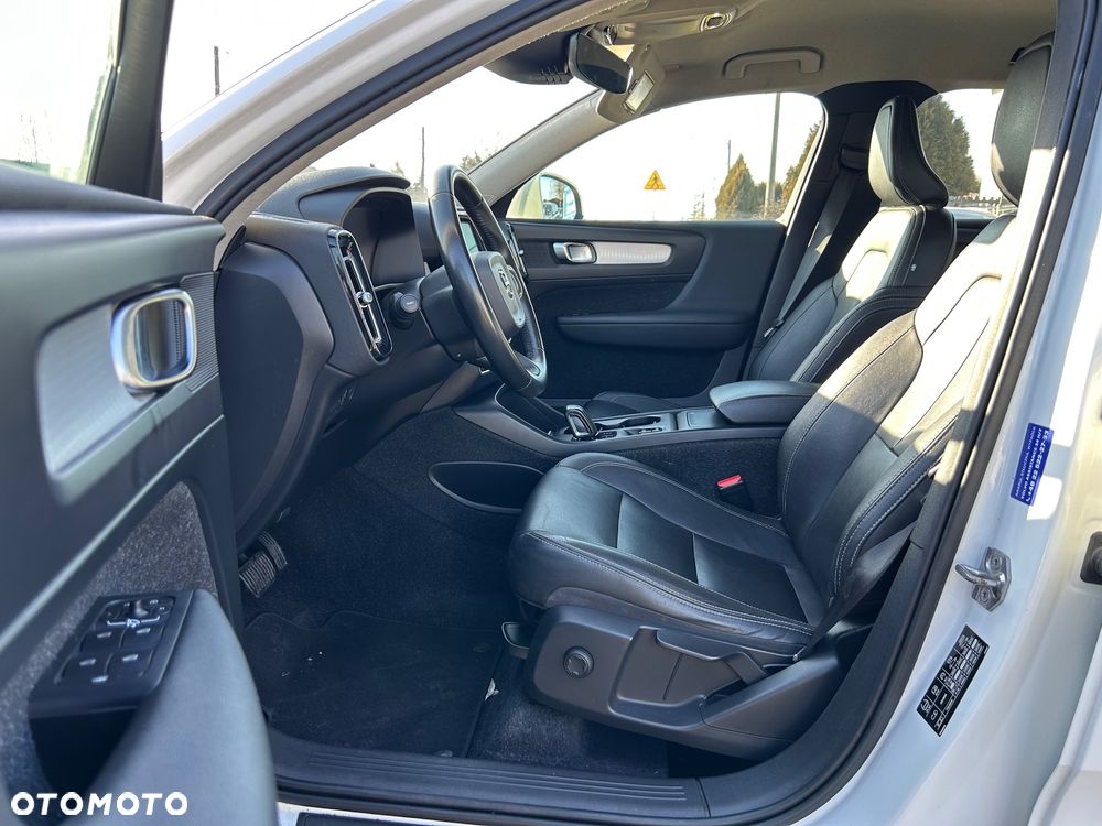 Volvo XC 40 T5 AWD Momentum Pro - 15