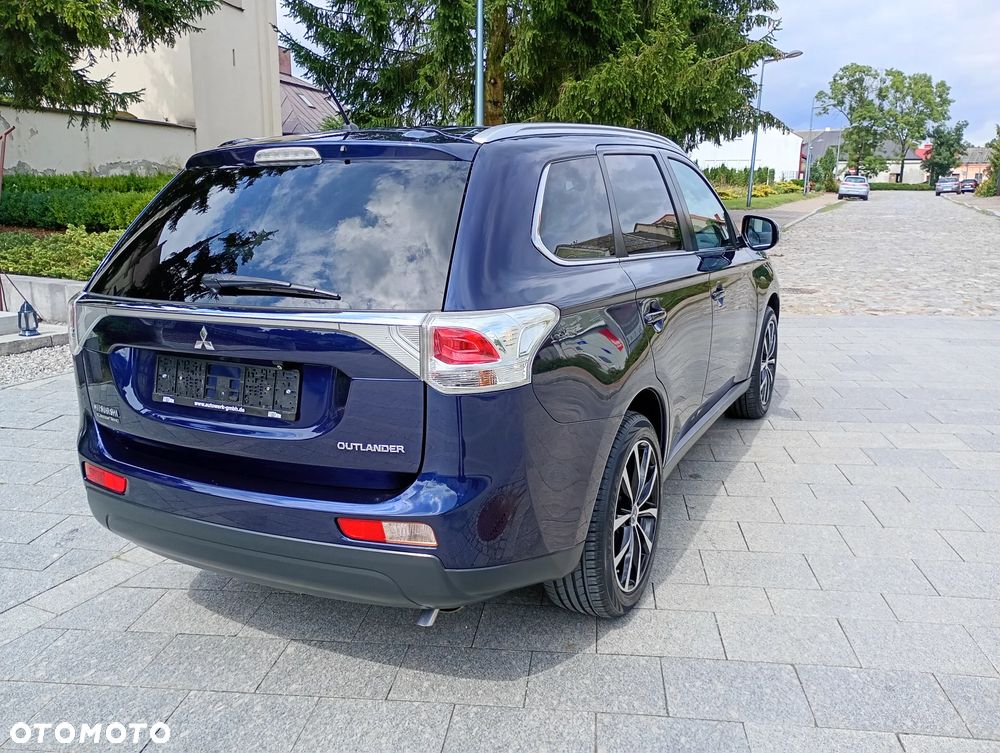 Mitsubishi Outlander 2.0 2WD Inform - 3
