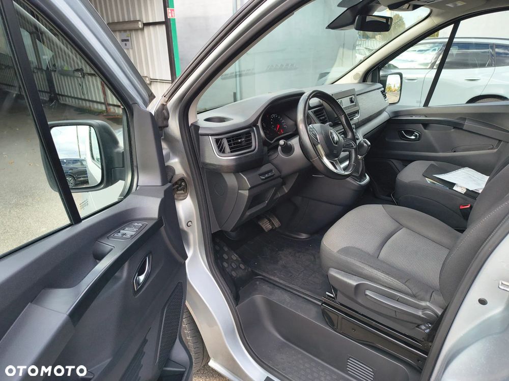 Renault Trafic - 15