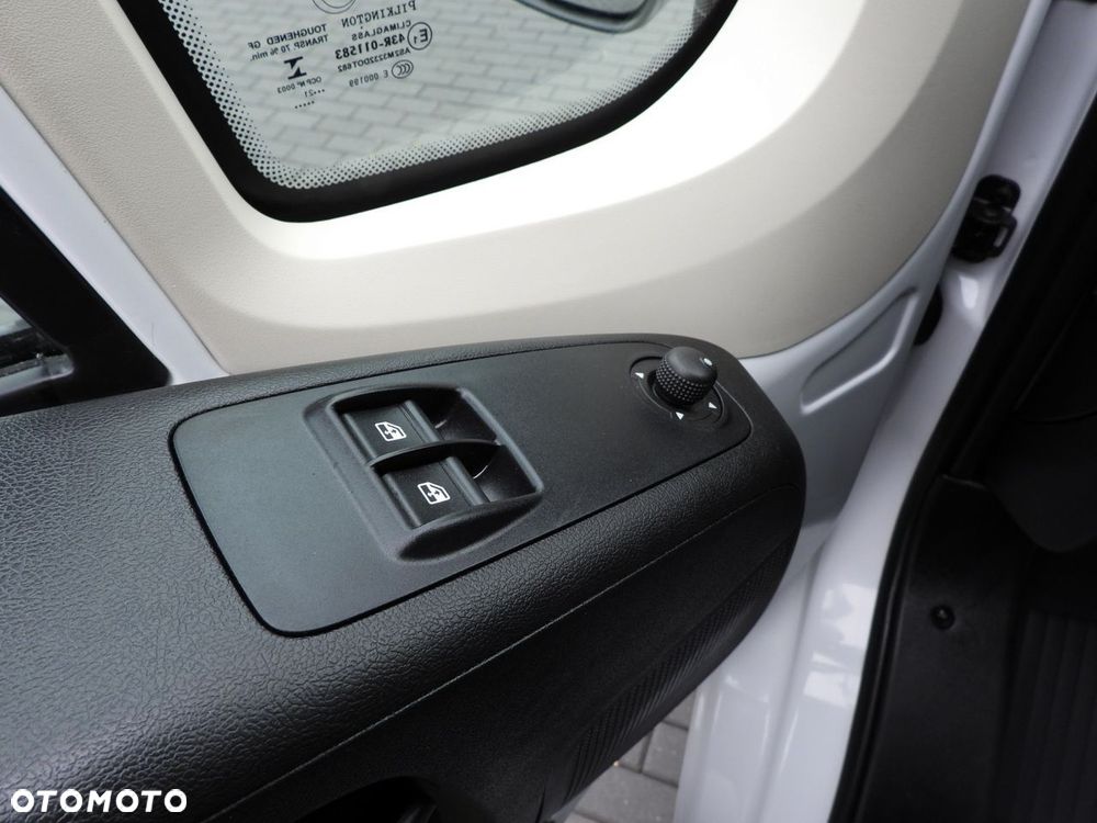 Fiat DUCATO KONTENER WINDA 8 PALET TEMPOMAT NAWIGACJA KLIMATYZACJA  130KM - 27