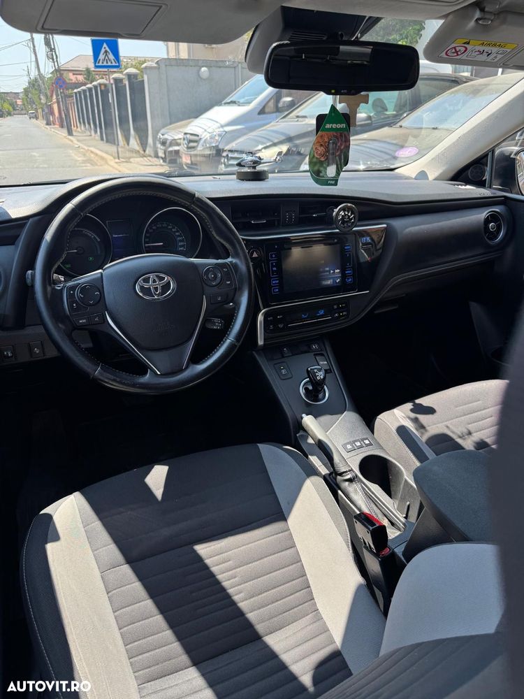 Toyota Auris - 5