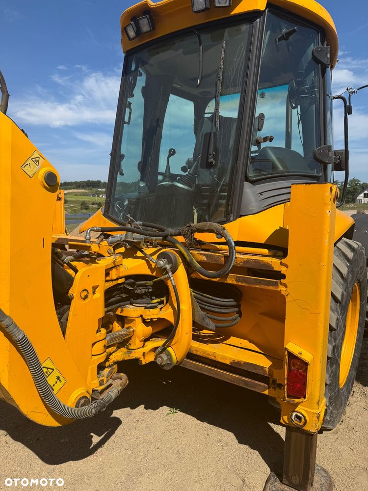 JCB 4CX - 9