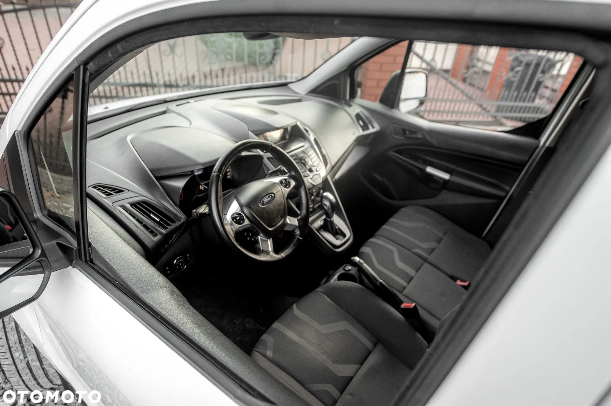 Ford Tourneo Connect 1.5 TDCi Start-Stop Titanium - 18