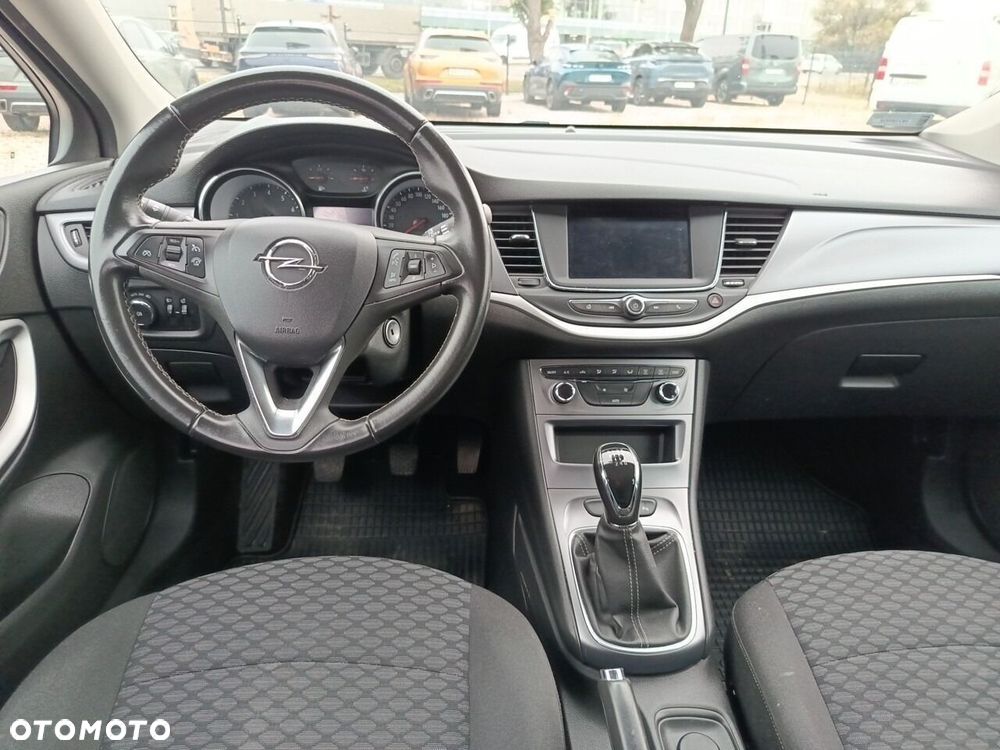 Opel Astra 1.2 T Elegance S&S - 8