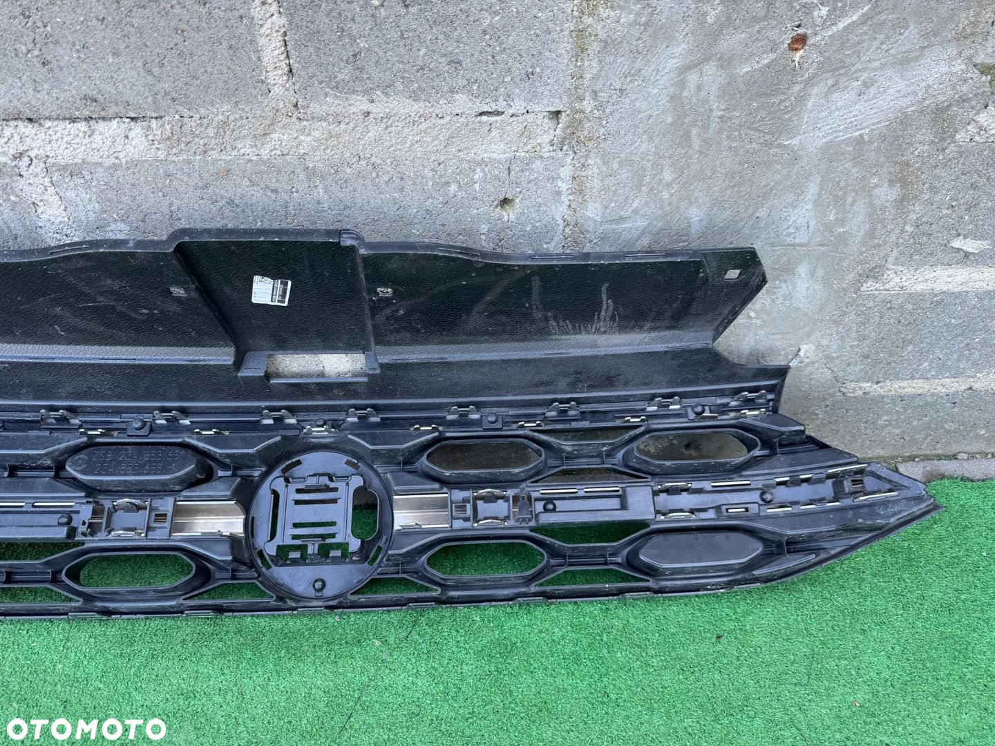 VW T-ROC LIFT R-LINE 21- GRILL ATRAPA PRZÓD 2GA853653H 2GA853651 - 9