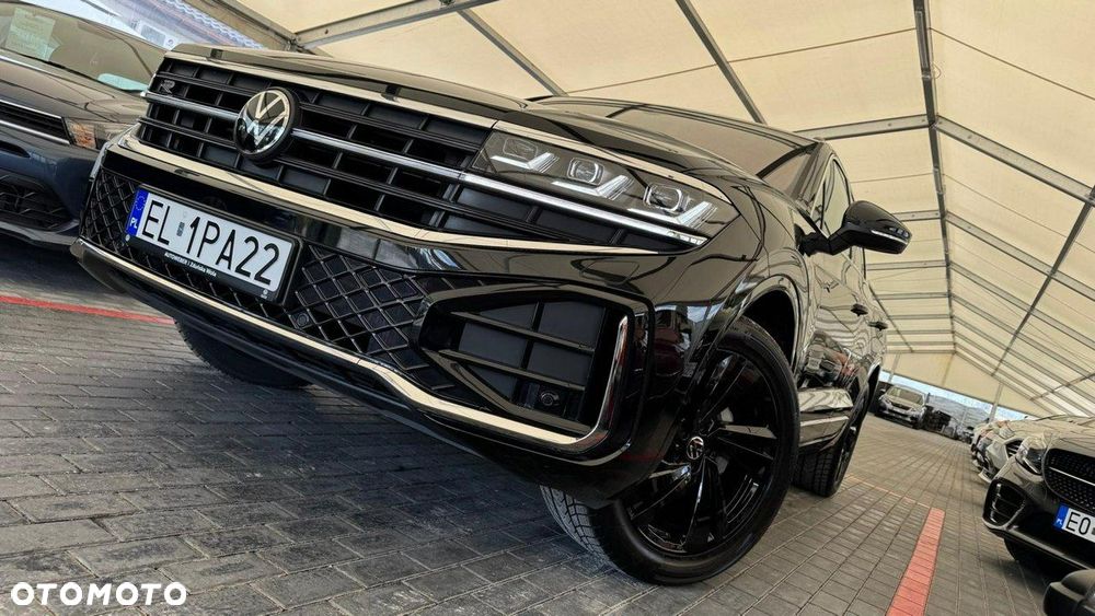Volkswagen Touran - 1