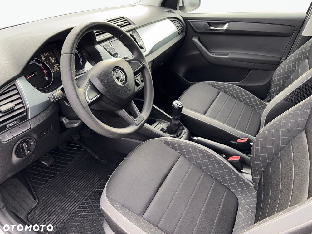 Skoda Fabia 1.0 TSI Ambition - 11