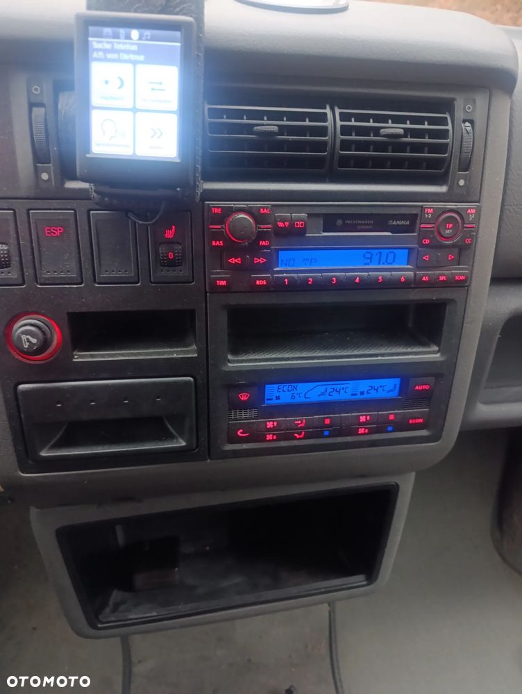 Volkswagen Multivan - 18