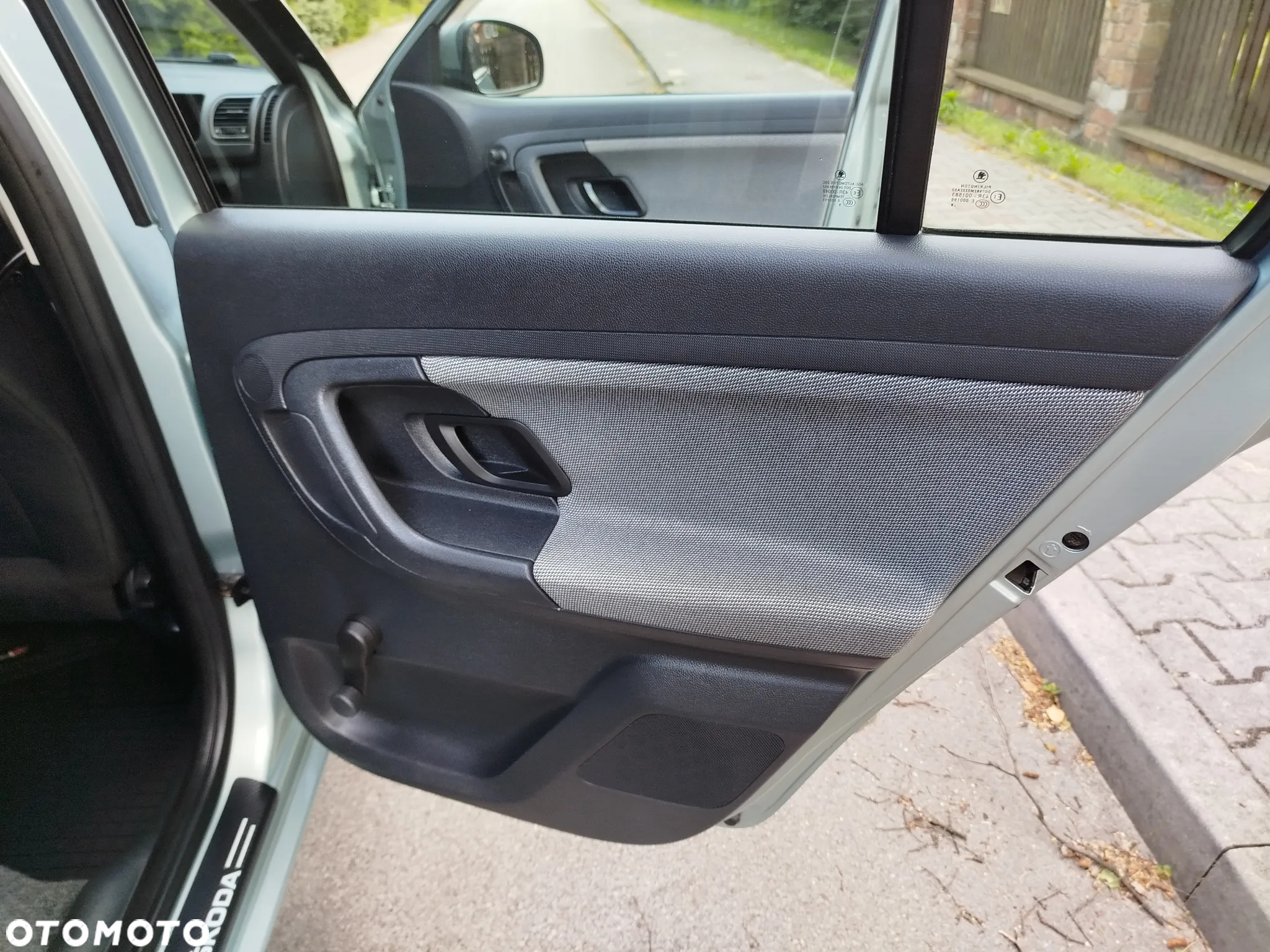 Skoda Fabia 1.4 16V Ambiente - 27