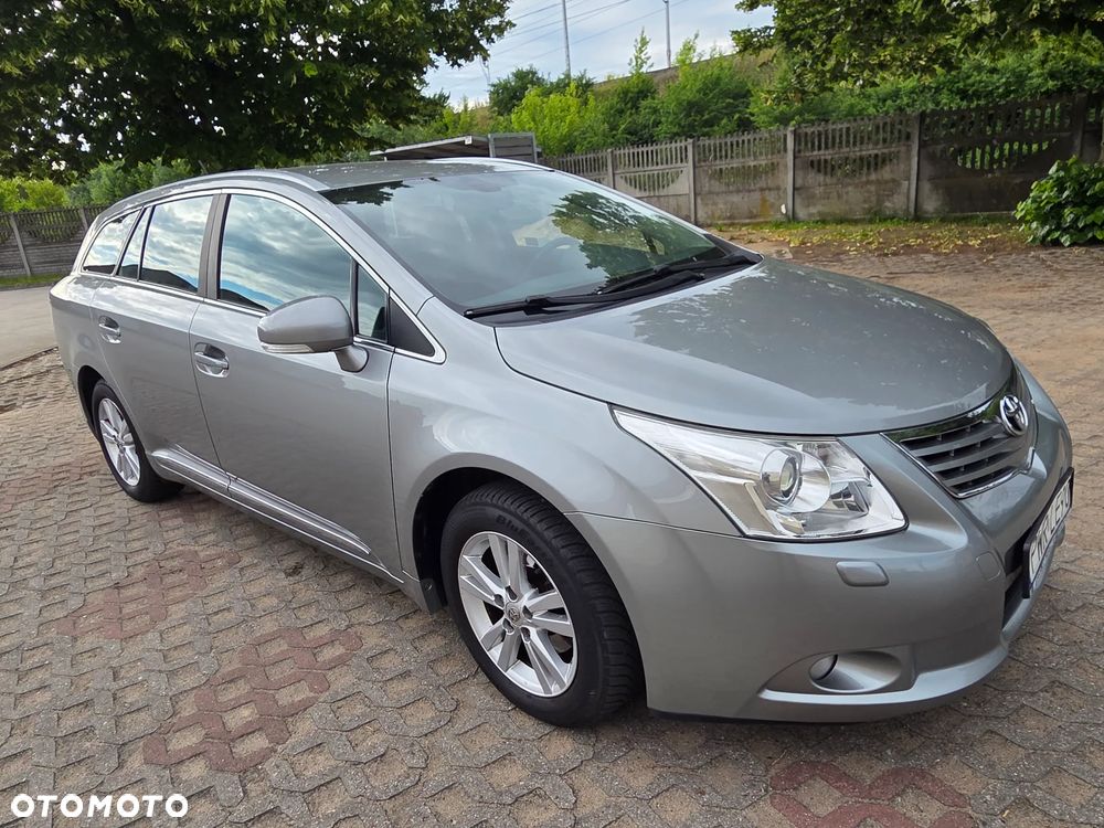 Toyota Avensis 2.0 D-4D Sol - 8