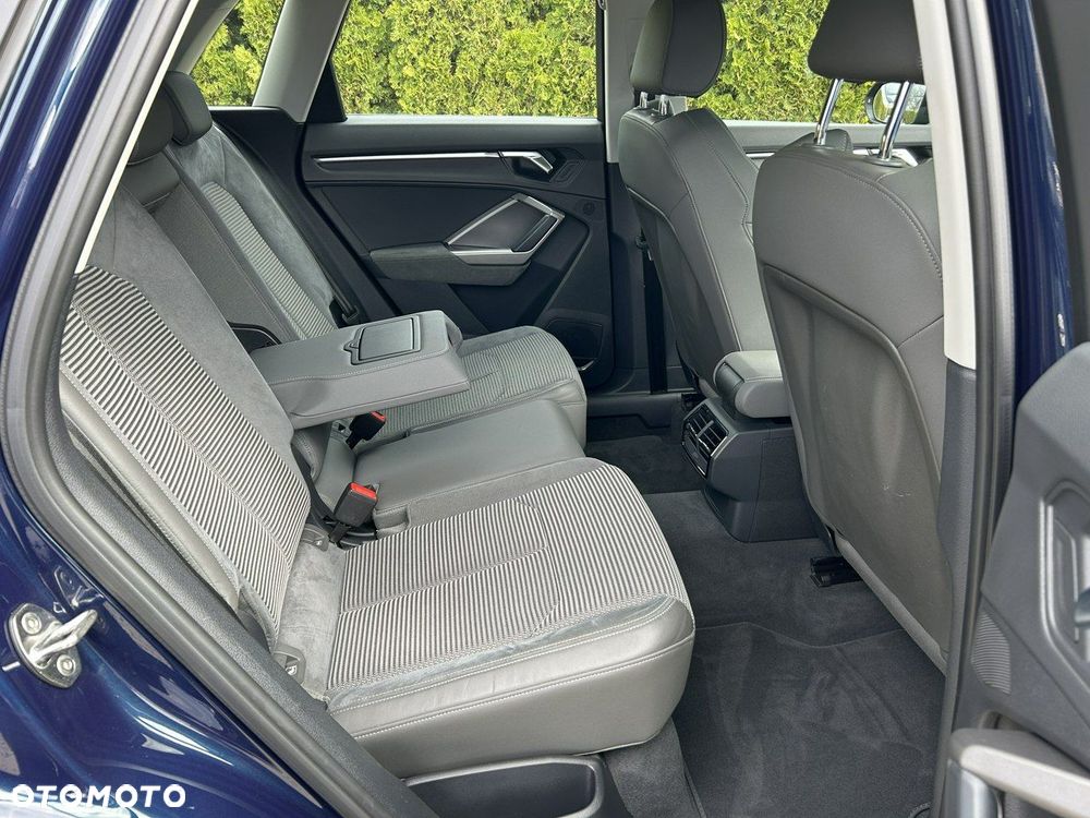 Audi Q3 35 TFSI S tronic - 12