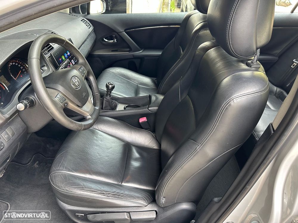 Toyota Avensis SW 2.0 D-4D Exclusive +Pele+GPS - 10