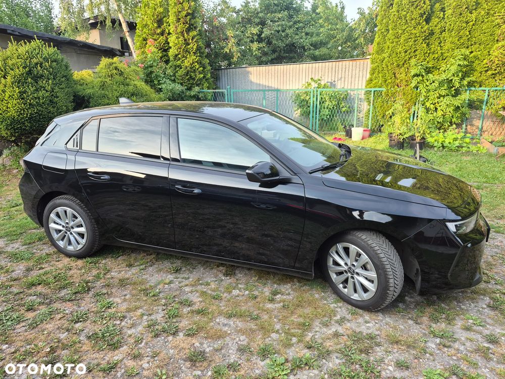Opel Astra 1.2 T Edition S&S - 4