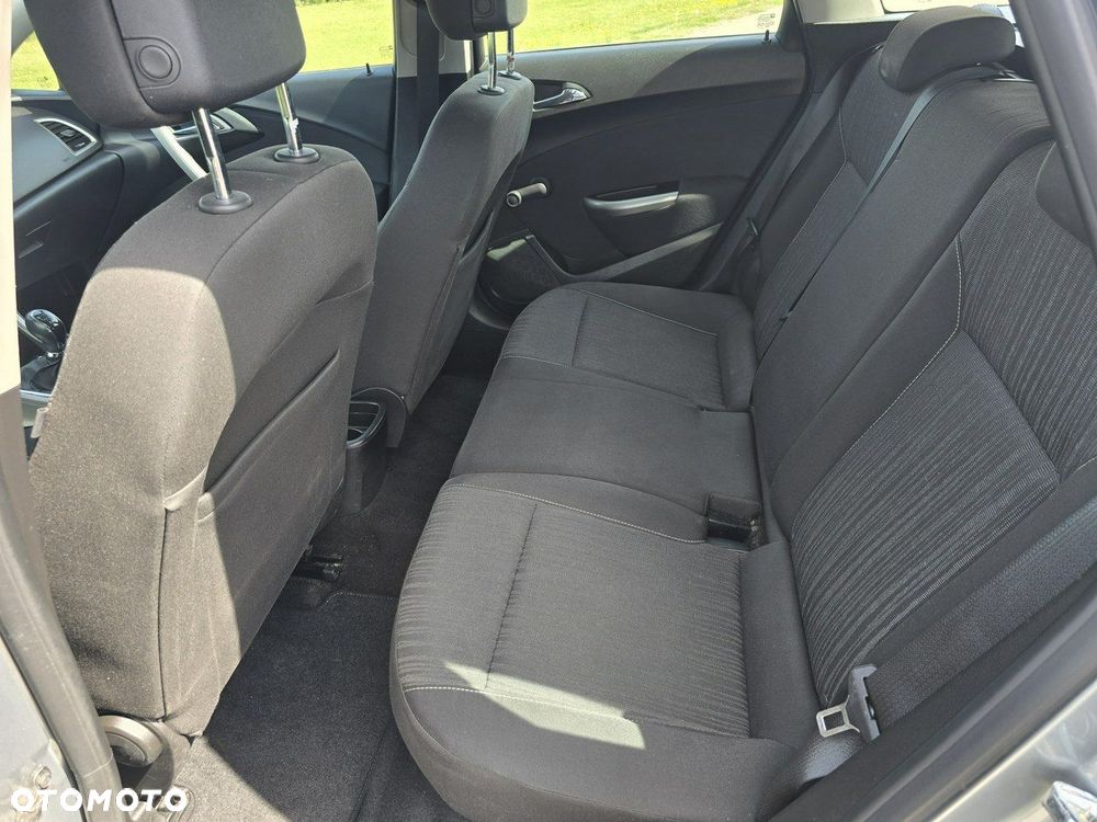Opel Astra - 19