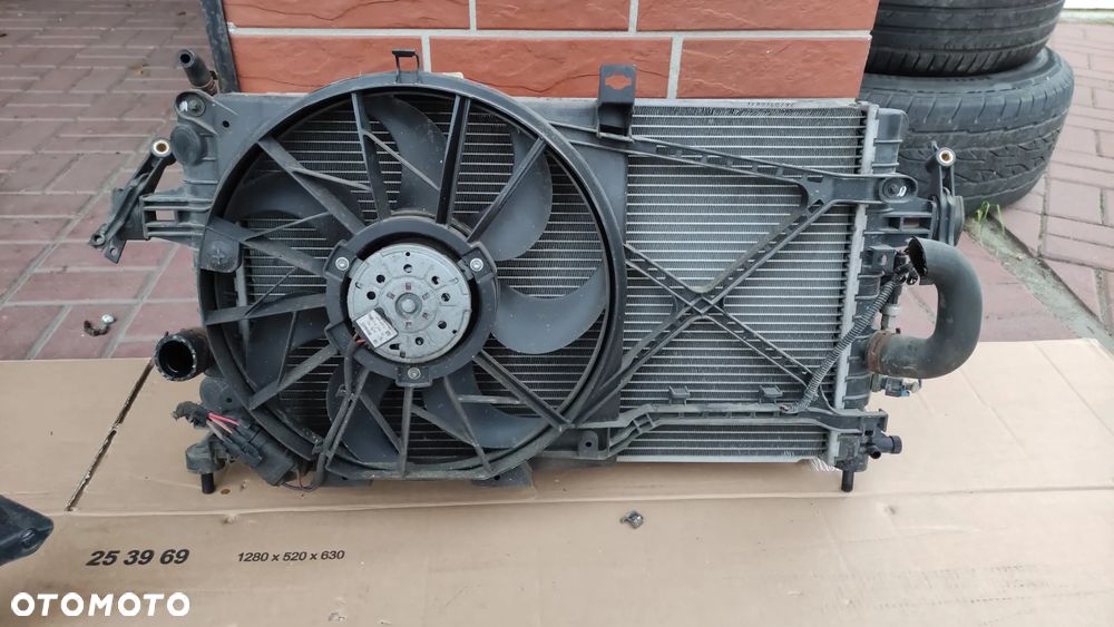 Pas przedni Opel Astra H 1.8 benzyna komplet - 3