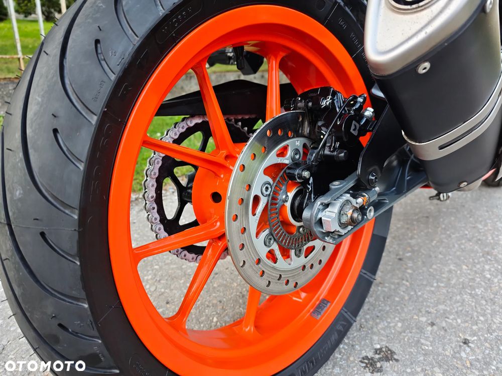 KTM RC 125 - 13