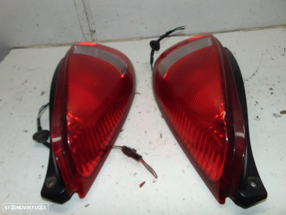 Suzuki Liana farolins - 4