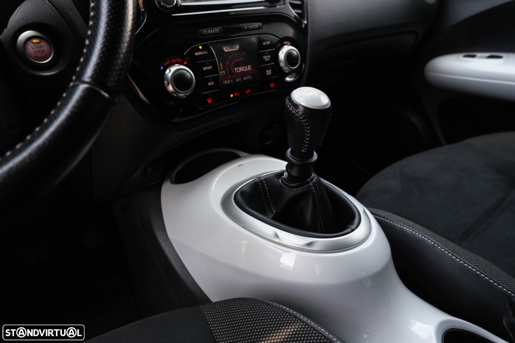 Nissan Juke 1.2 DIG-T Tekna Premium - 24